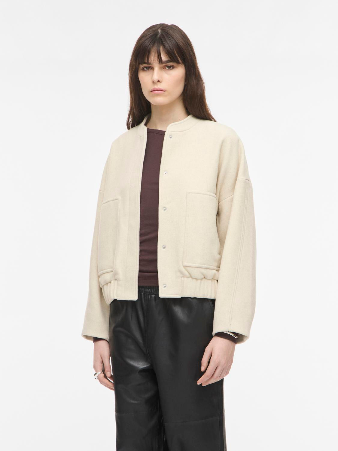 model_shot-front